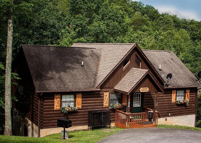 Idyllic Cabin With Hot Tub Less Than 2 Mi To Dollywood!