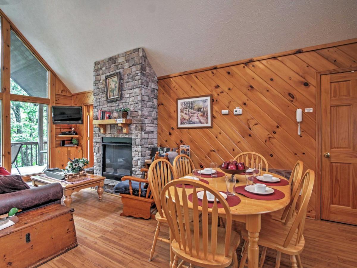 Idyllic With Hot Tub Less Than 2 Mi To Dollywood! Holiday home Sevierville
